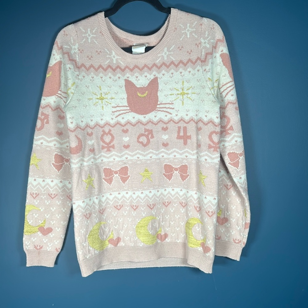 Rare sailor moon box lunch exclusive edition sweater